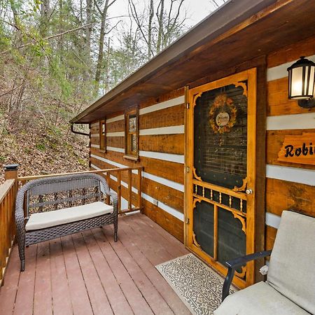 The Robins Nest With Hot Tub Villa Pigeon Forge Bagian luar foto