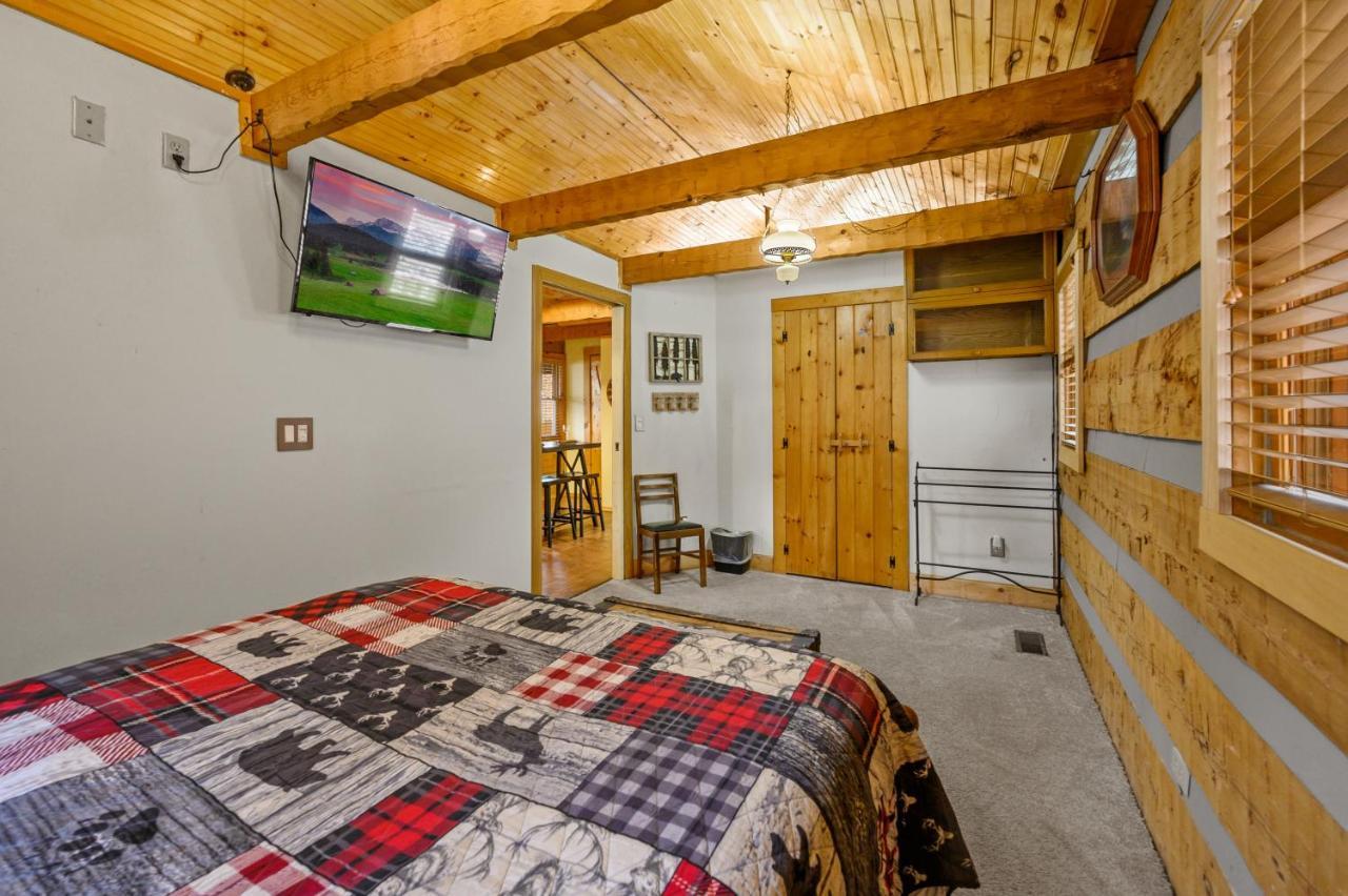 The Robins Nest With Hot Tub Villa Pigeon Forge Bagian luar foto