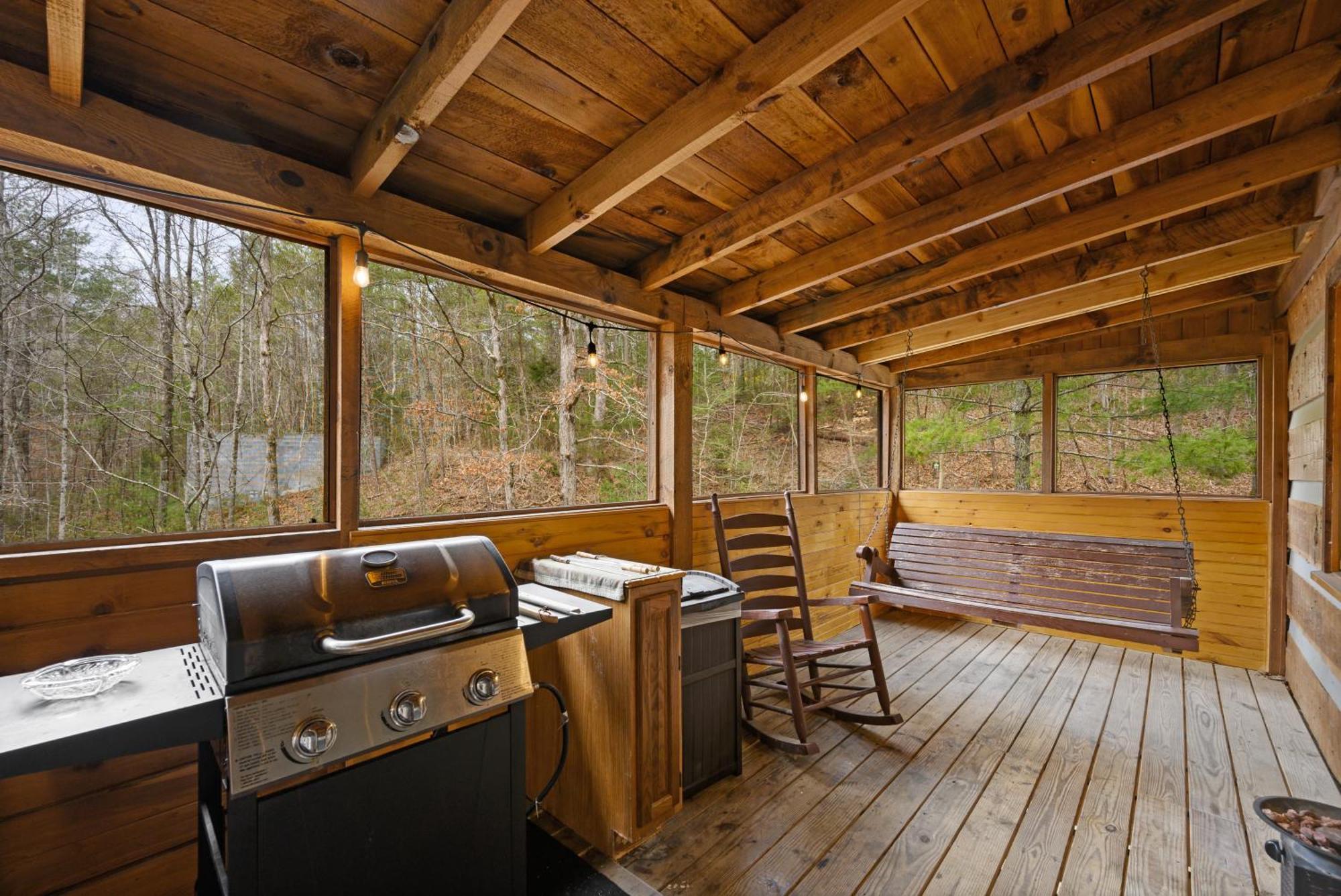 The Robins Nest With Hot Tub Villa Pigeon Forge Bagian luar foto